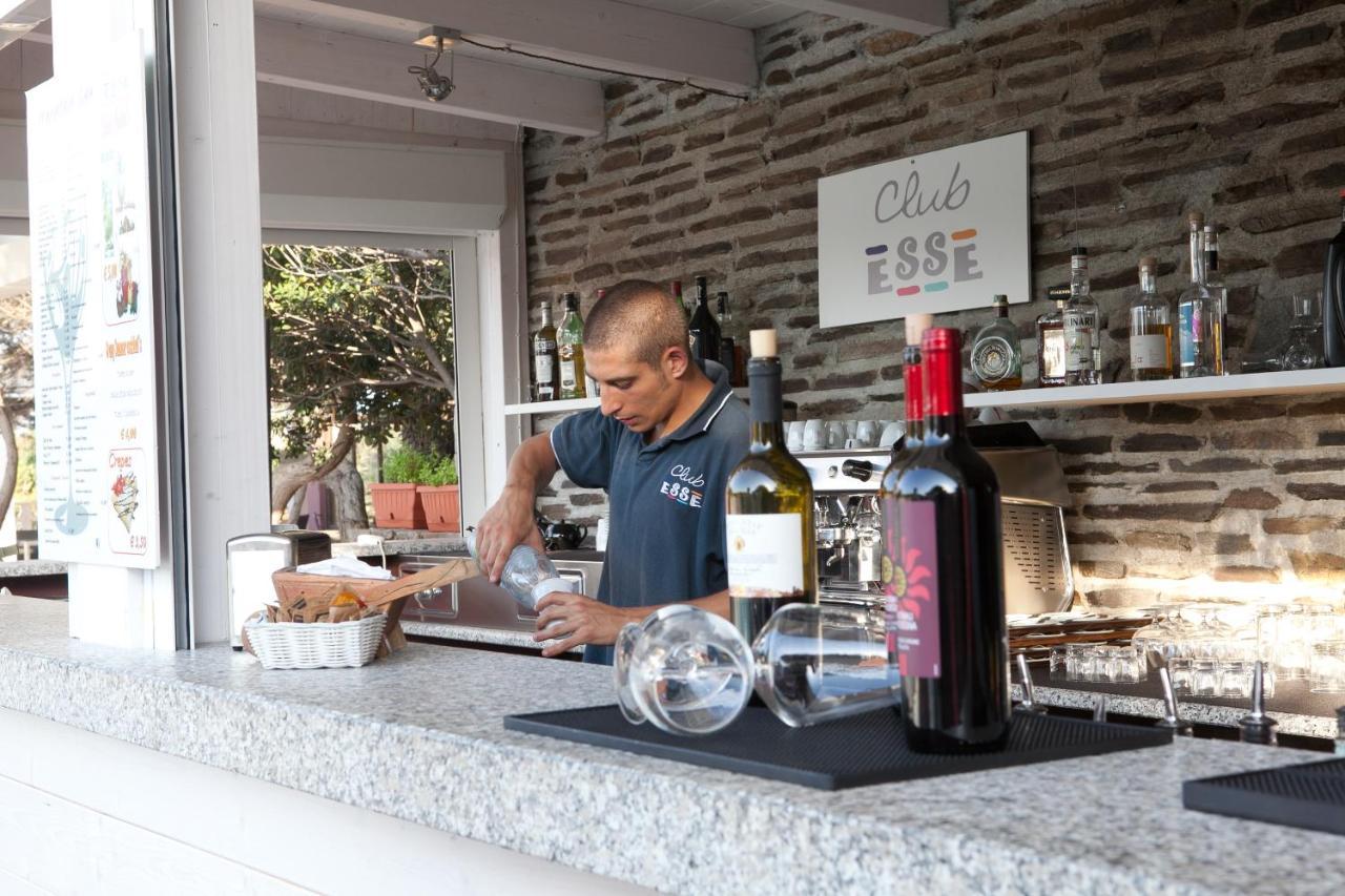 Club Esse Sporting Hotel Stintino Exterior photo